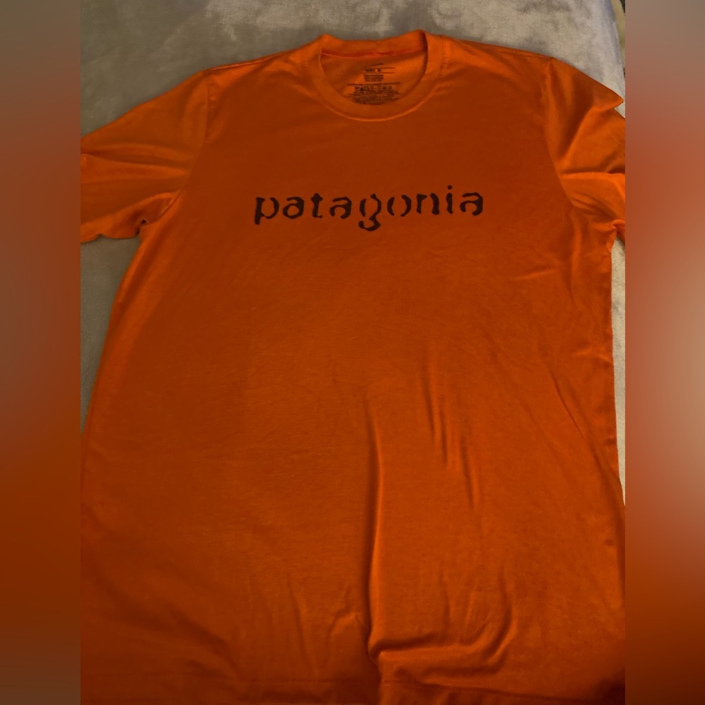NWOT Patagonia Men's Bright Orange Tee M